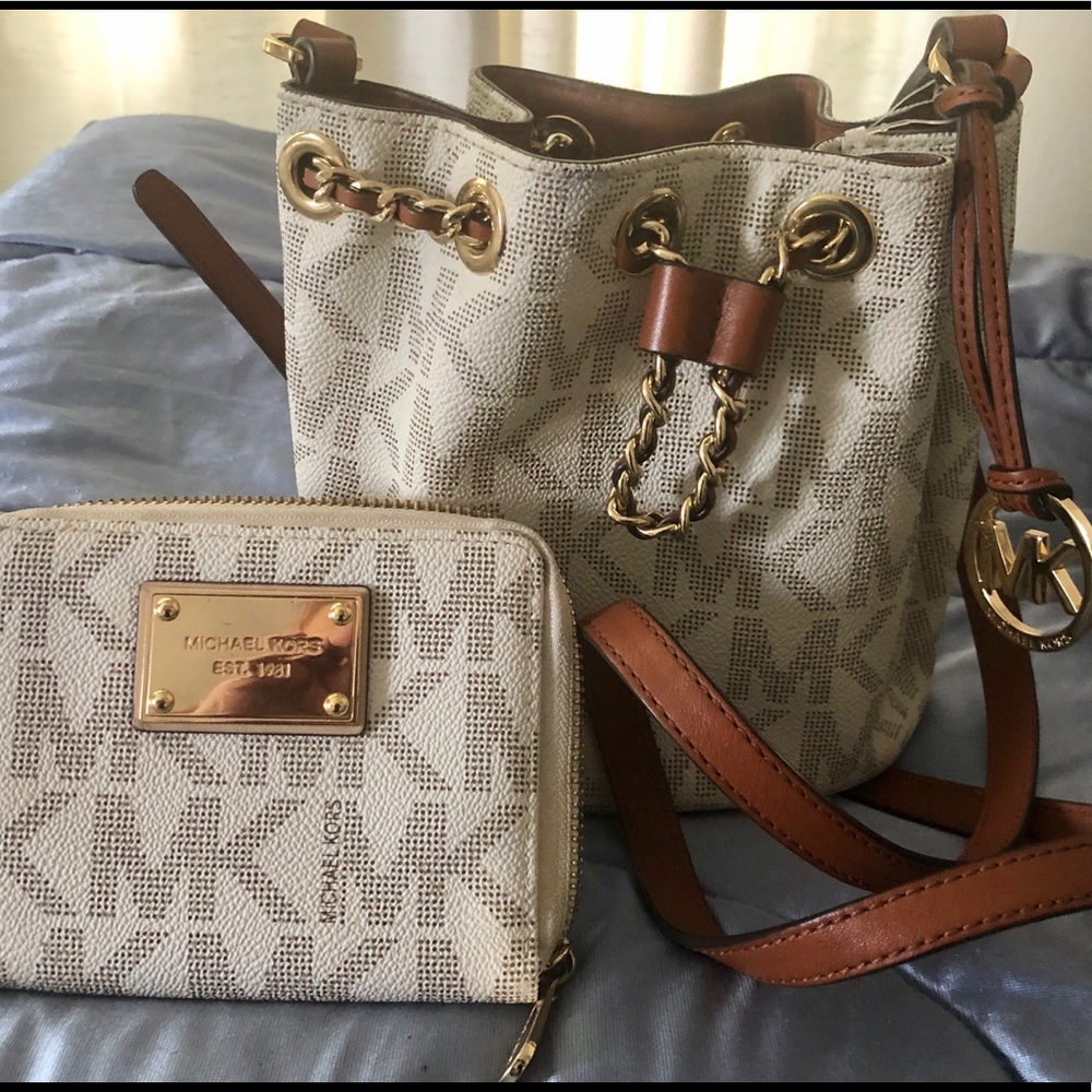 Michael Kors Mini Chain Bucket Bag and  Wallet